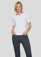 Afbeelding in Gallery-weergave laden, Rabe - T-Shirt
