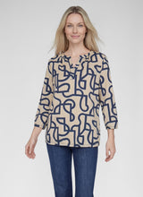 Afbeelding in Gallery-weergave laden, Rabe - T-Shirt
