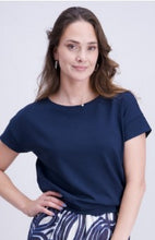 Afbeelding in Gallery-weergave laden, Signe Nature - T-Shirt
